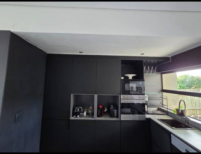 2 BEDROOM APARTMENT FOR SALE IN PALM LAKES ESTATE